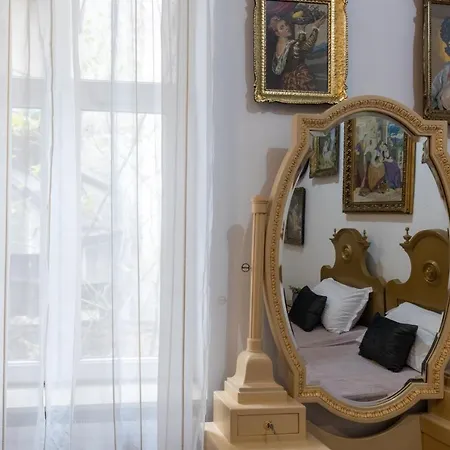 Natalie's Gallery Апартаменты