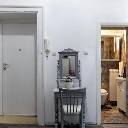 Natalie's Gallery Апартаменты Белград